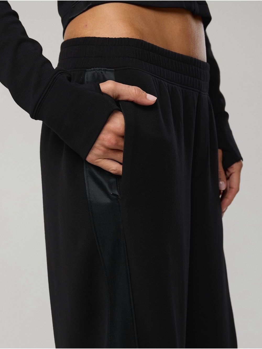 OFFLINE by Aerie ChillUp Satin Track Pants Size Small
